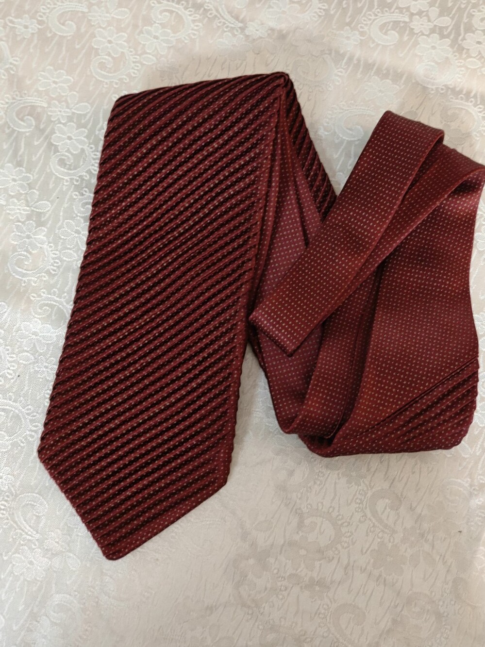 Designer Brioni 100% Silk Tie Made In Italy As New